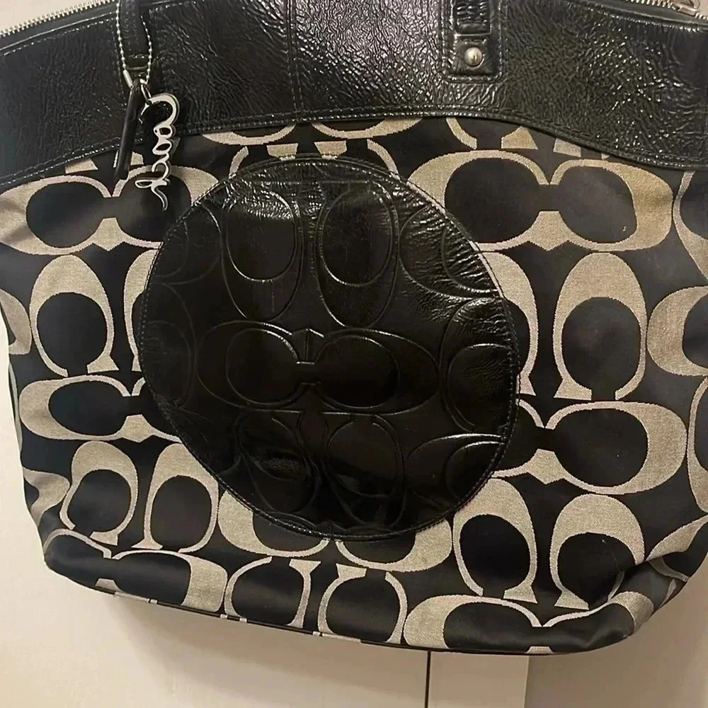 COACH Black Signature Canvas Patent Laura Tote Handbag Purse Y2K
